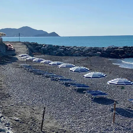 בית הארחה Smeralda - Luxury On The Italian Riviera