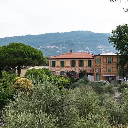 Smeralda - Luxury On The Italian Riviera Guest house